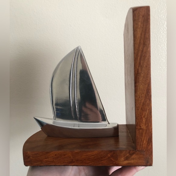 Vintage Set of MCM Wood & Silver Sailboat Bookends - Picture 10 of 12